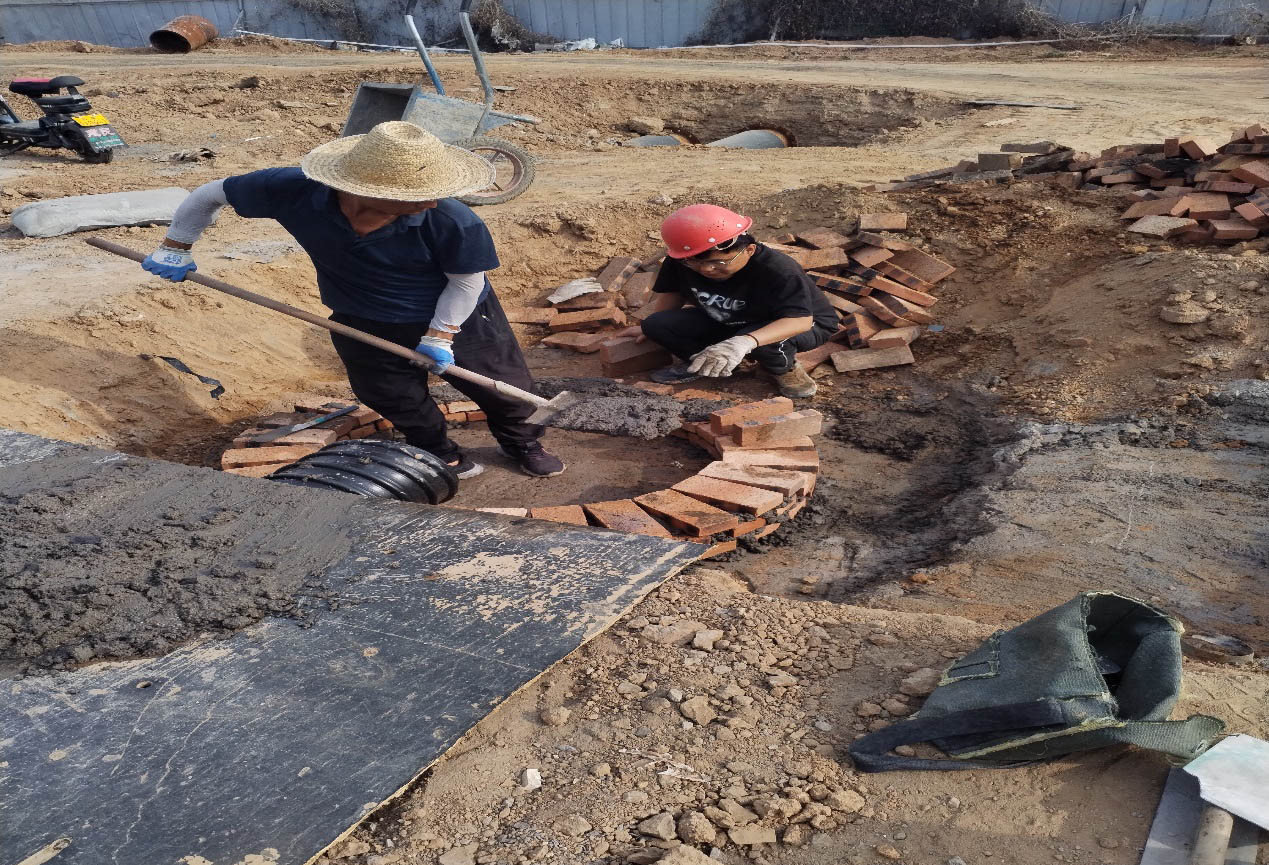 施工現場戰(zhàn)高溫，齊心協力保安全 ——環(huán)發(fā)海若金巖項目部采取多種措施應對高溫天氣